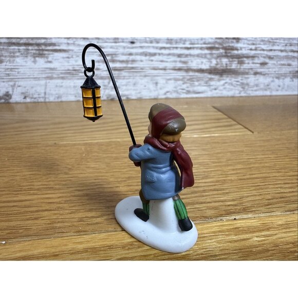 Dept 56 Caroling with Cratchit Family 58396 Heritage Village  Christmas Carol - Picture 10 of 13